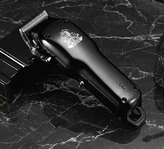 Машинка для стрижки аккумуляторная VGR V-679 BLACK 5 Вт черная Киев