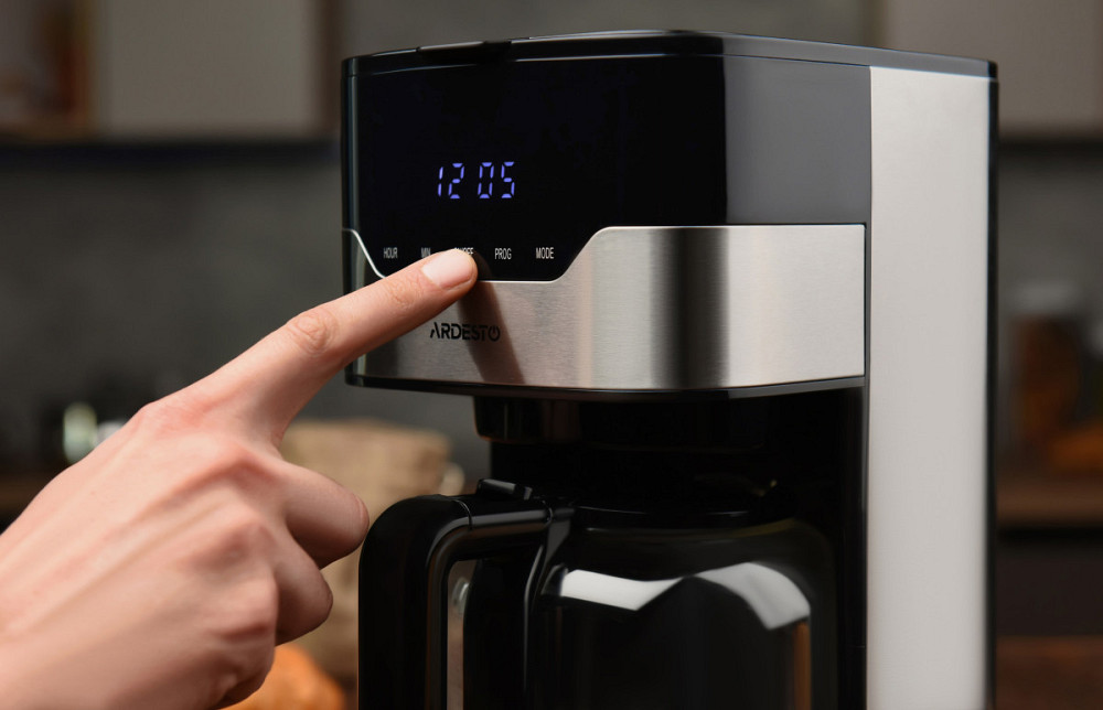 Капельная кофеварка Ardesto FCM-D3100 900 Вт черная Київ - зображення 3