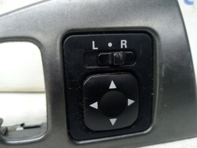 Блок управления зеркалами Mitsubishi Lancer 9 1.6 БЕНЗИН 4G18 2003 (б/у) Киев - изображение 2