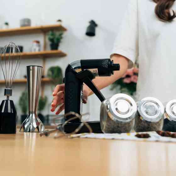 Блендер погружной аккумуляторный QUIN RHB-301 180 Вт черный Київ