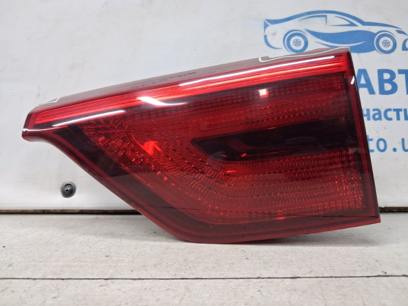 Фонарь задний внутренний правый Kia Sportage QL 1.7 DIESEL D4FD 2015 (б/у) Киев - изображение 2