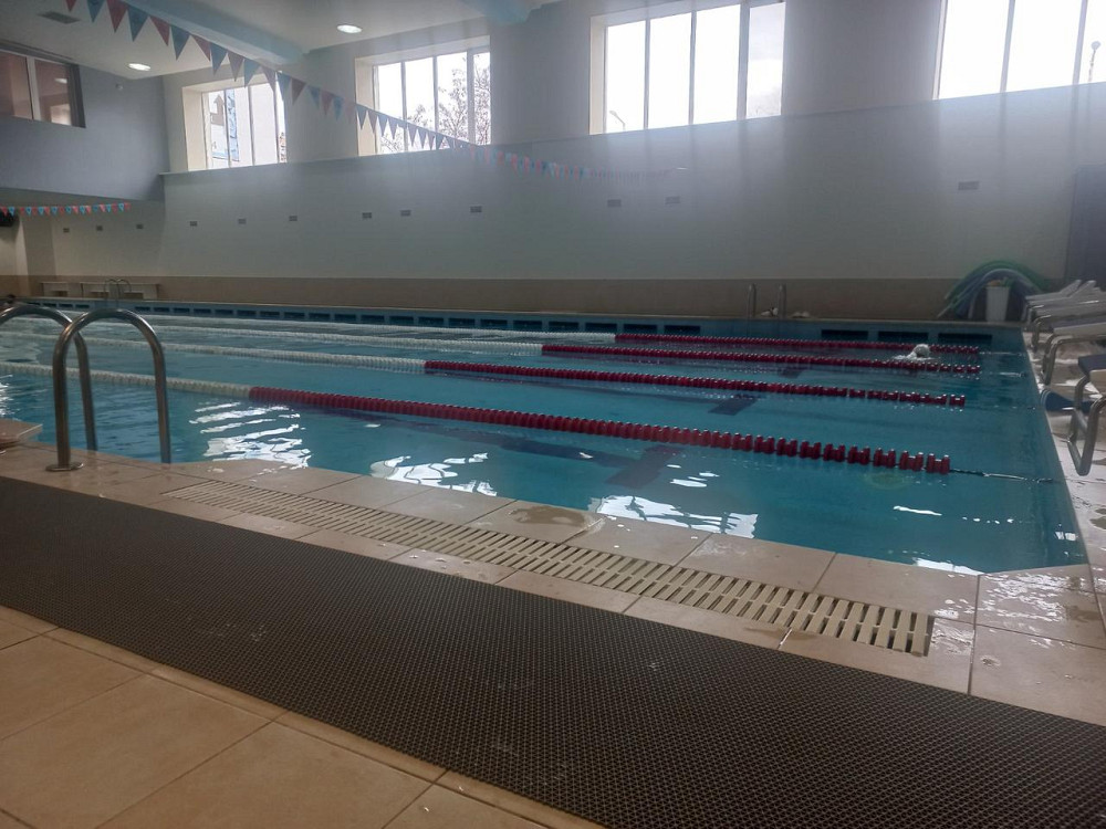 Антискользящая дорожка для бассейна резиновая 1,2 х 15 м.п. серого цвета Premium Київ - зображення 4