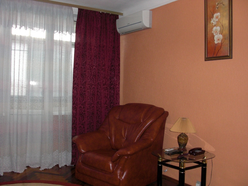 ОРЕНДА 1 кім.квартира метро Печерська бульв. Лесі Українки 30а.код.1161338 Киев - изображение 5