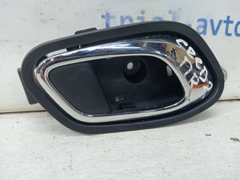 Ручка двери внутреняя передняя правая Kia Ceed JD 1.6 DIESEL D4FB 2012 (б/у) Київ - зображення 1