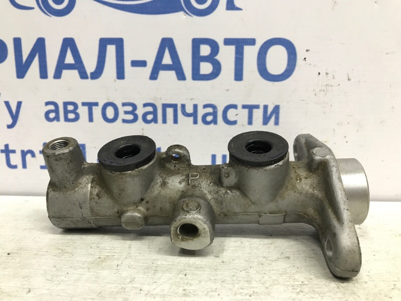 Тормозной цилиндр главный Mitsubishi Pajero Sport K9 2.5 DIESEL 4D56 1996 (б/у) Киев - изображение 1