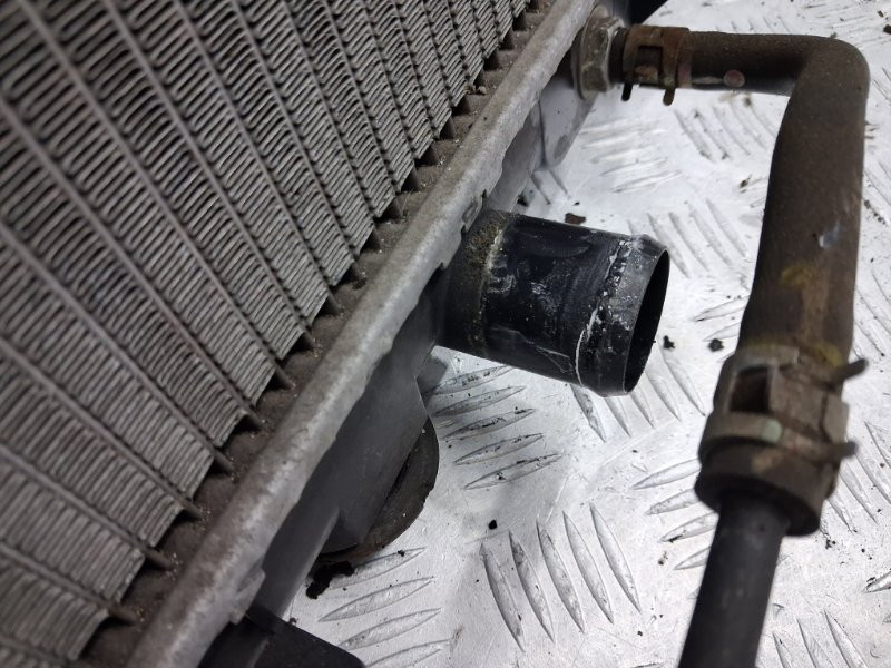 Радиатор основной Mitsubishi Outlander CU 2.4 БЕНЗИН 4G69 2003 (б/у) Киев - изображение 4