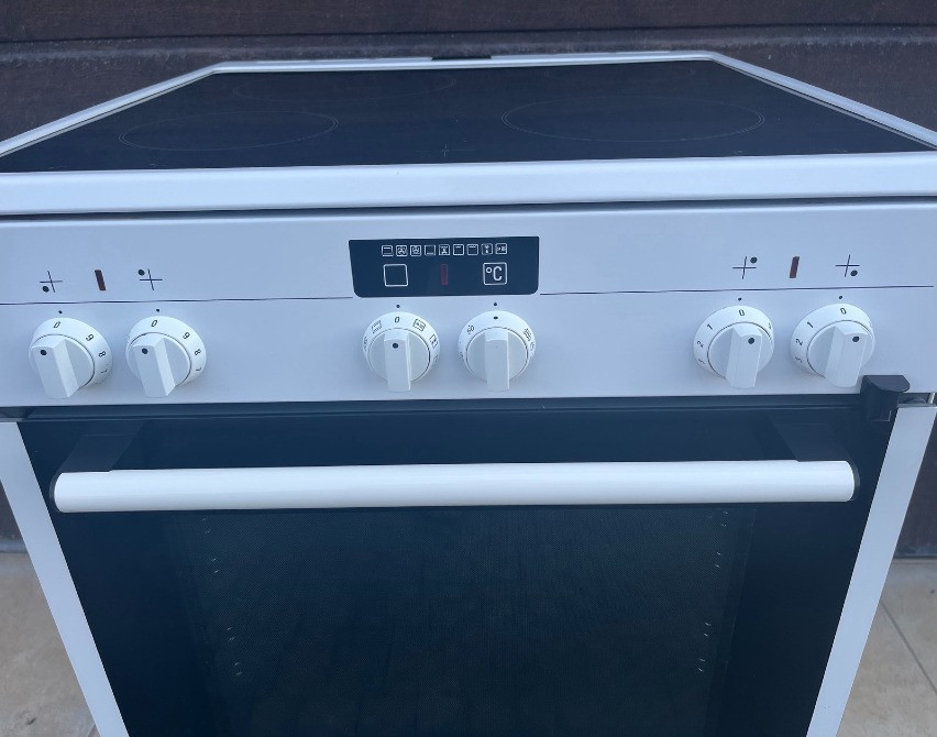 Плита електрична з духовкою Siemens 60х60х85 Бережани - зображення 3