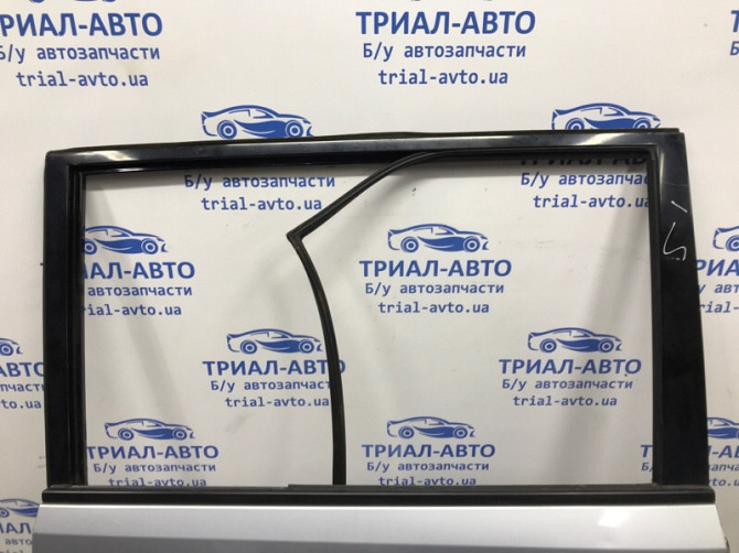 Дверь задняя правая Mitsubishi Pajero Wagon 4 3.2 ДИЗЕЛЬ 4M41 2006 (б/у) Київ - зображення 2