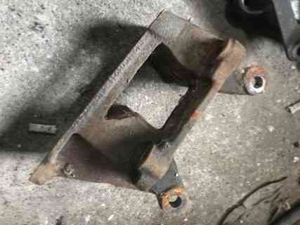 Бу кронштейн двигателя Chery Kimo S12-1001211, S121001211 Кропивницький