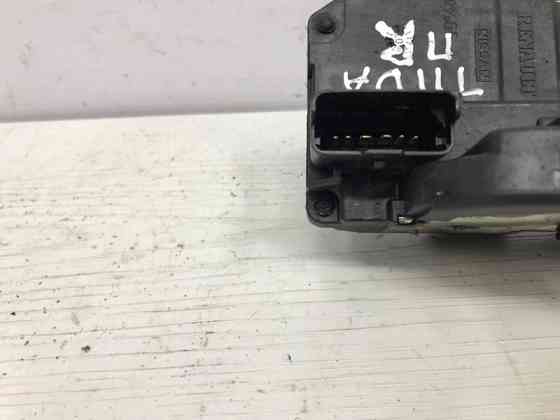 Замок двери передний правый Nissan Tiida C11 1.6 БЕНЗИН HR16 2004 (б/у) Київ