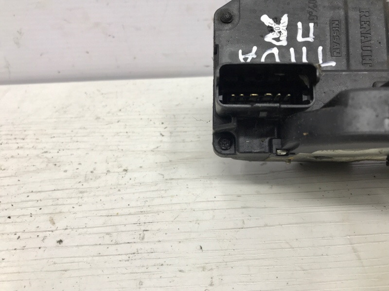 Замок двери передний правый Nissan Tiida C11 1.6 БЕНЗИН HR16 2004 (б/у) Київ - зображення 4