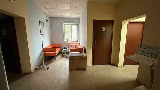 Центр! Будівля 1235м2 під офіс / хостел / клініку Киев