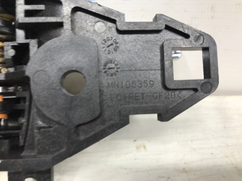 Ручка двери внутренняя левая Mitsubishi Lancer 10 1.8 БЕНЗИН 2007 (б/у) Киев - изображение 4