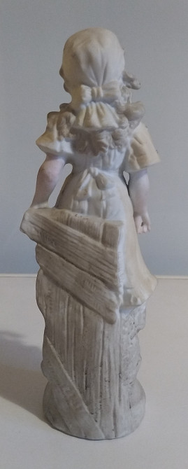 Продается статуэтка Девочка (начало ХХ века) Вишневе - зображення 2