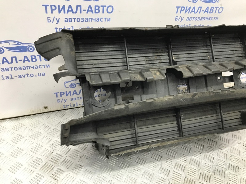 Дефлектор радиатора Ford Kuga 2011-2019 1948606 (Арт. 45402) Киев - изображение 2