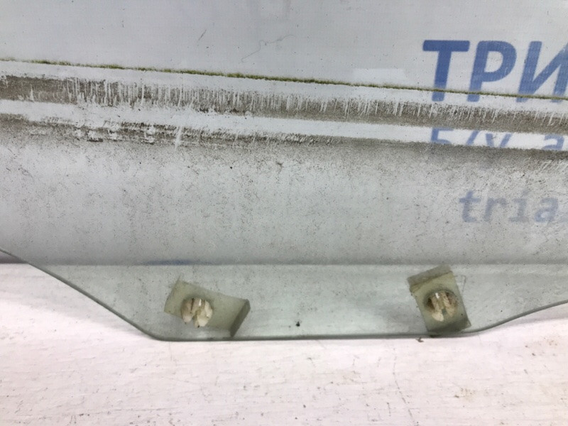 Стекло двери заднее левое Mitsubishi Pajero Wagon 4 3.2 ДИЗЕЛЬ 4M41 2006 (б/у) Київ - зображення 2