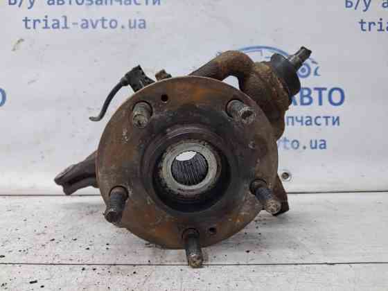 Кулак поворотный правый со ступицей Kia Ceed ED 1.6 DIESEL D4FB 2006 (б/у) Київ