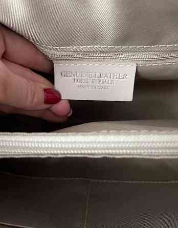 Біла сумка жіноча середня шкіряна каркасна Genuine Leather TS000056 Луцьк