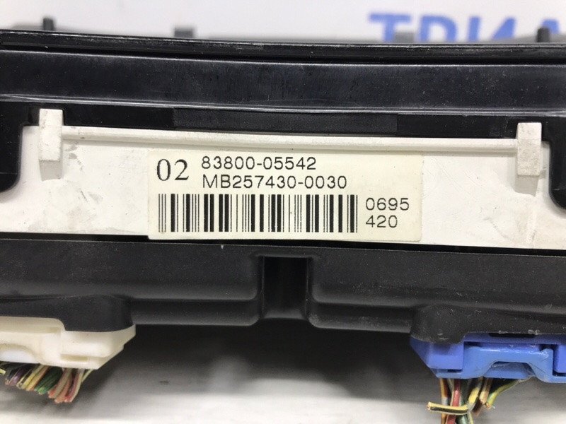 Приборная панель Toyota Avensis T25 1.8 БЕНЗИН 1ZZFE 2002 (б/у) Киев - изображение 5