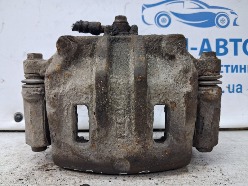 Суппорт передний правый Kia Sorento BL 2.5 DIESEL D4CB 2002 (б/у) Київ - зображення 1