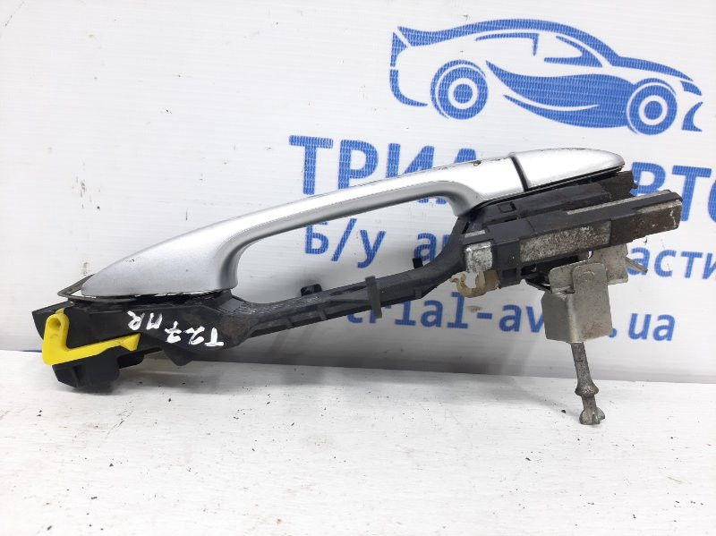 Ручка двери внешняя передняя правая Toyota Avensis T27 1.8 БЕНЗИН 2ZRFAE 2009 (б/у) Київ - зображення 2