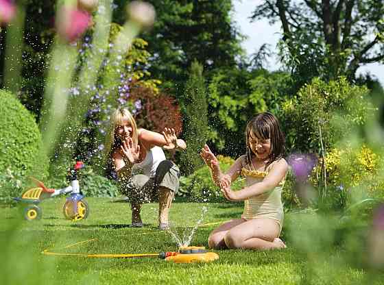 Дождеватель / ороситель HoZelock 2515 мультиспринклерный 79 м² Киев