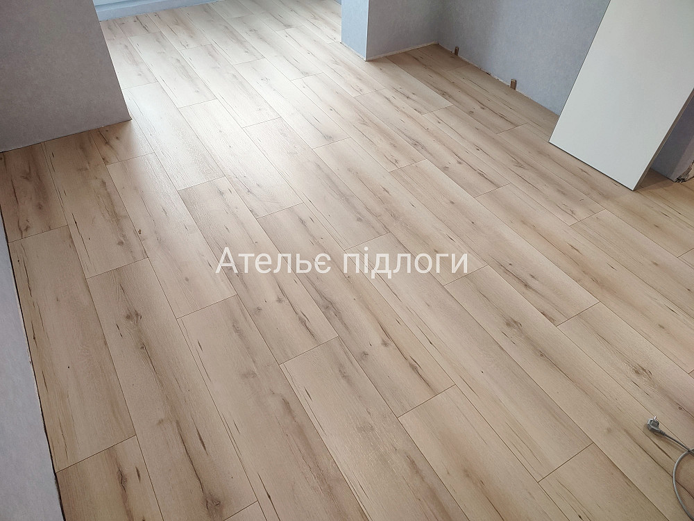 Укладання ламінату, кварц вінілу, паркетної дошки,, лінолеуму, плінтусів. Киев - изображение 5