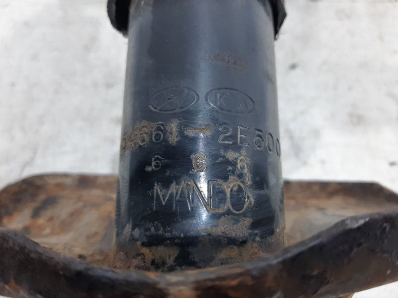 Амортизатор передний правый Hyundai Tucson JM 2.0 DIESEL D4EA 2004 (б/у) Киев - изображение 4