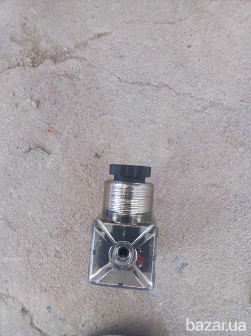 Клапана пластмассовые, без название, -6шт. по 60грн Харків - зображення 4