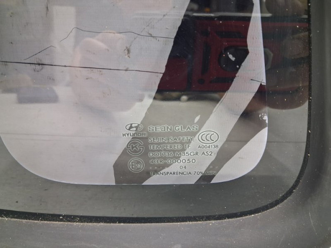 Стекло в кузов заднее левое Hyundai Tucson JM 2.0 DIESEL D4EA 2004 (б/у) Київ - зображення 2