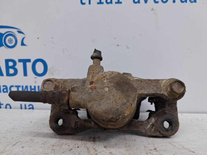 Суппорт задний правый Mitsubishi Outlander CU 2.4 БЕНЗИН 4G69 2003 (б/у) Киев - изображение 3