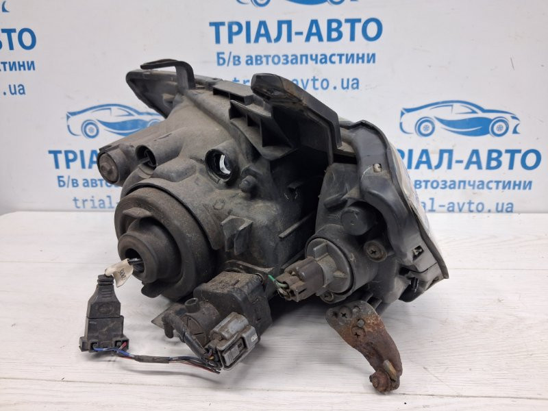 Фара правая Mitsubishi L200 KB 2.5 ДИЗЕЛЬ 4D56U 2006 (б/у) Киев - изображение 6