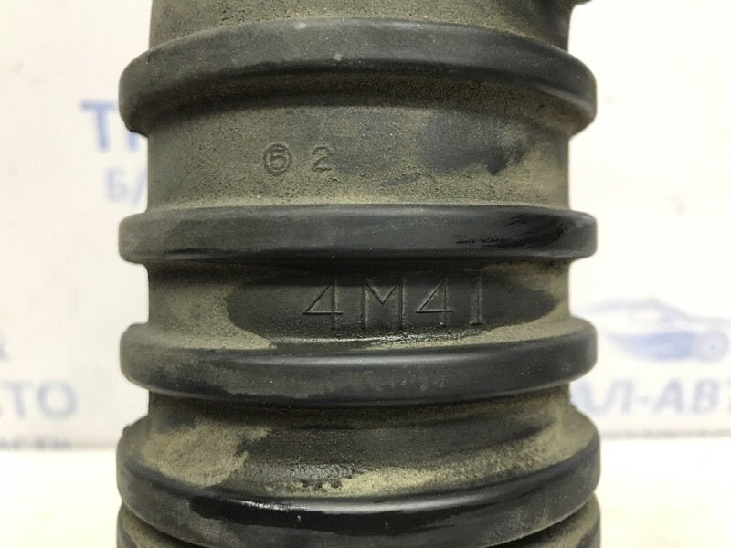 Патрубок воздушного фильтра Mitsubishi Pajero Wagon 3 3.2 ДИЗЕЛЬ 4M41 1999 (б/у) Київ - зображення 4