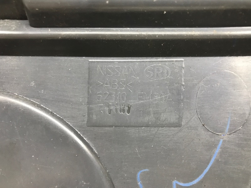 Решетка радиатора Nissan Tiida C11 1.6 БЕНЗИН HR16 2004 (б/у) Киев - изображение 8