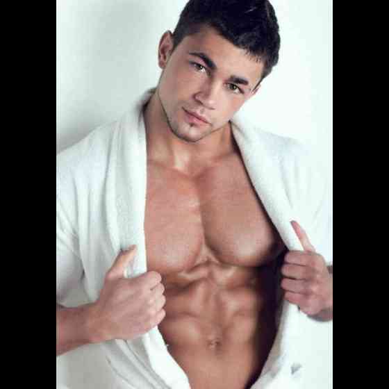 Стриптизер Днепр.Мужской стриптиз Днепр.Чоловічий стриптиз Дніпро.Заказать стриптизера на девичник Дніпро