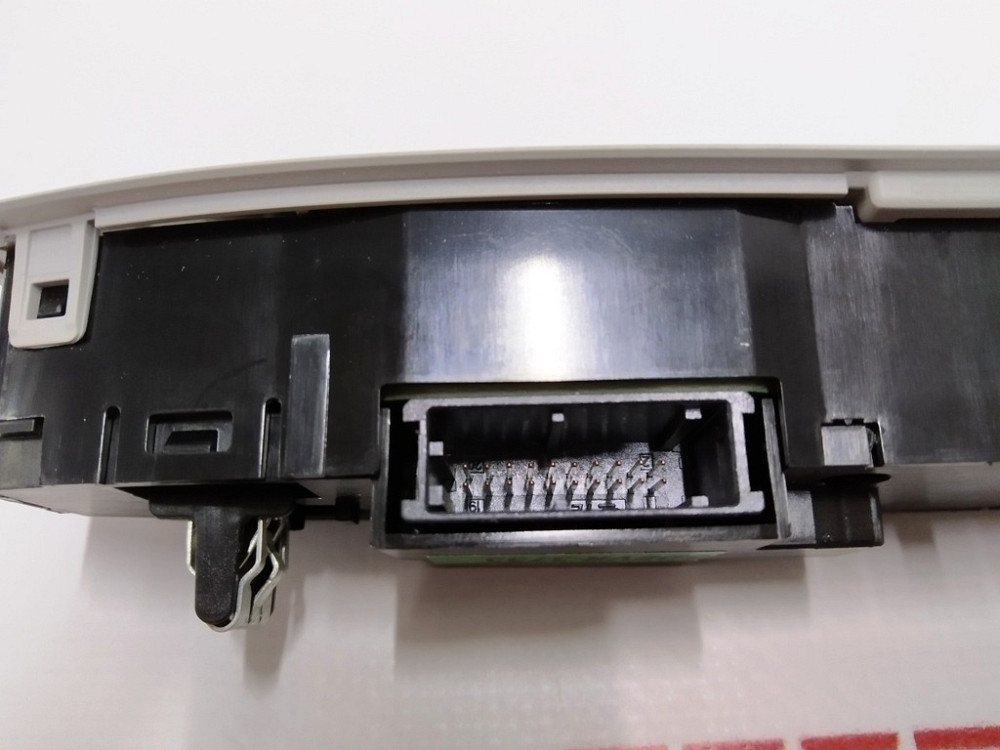 Панель освещения с микрофоном и кнопкой аварийного сигнала передний (в сборе) Tesla model 3 1092573- Киев - изображение 3