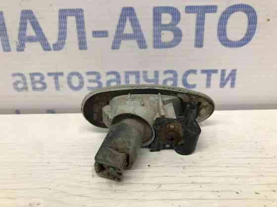Повторитель поворотника Mitsubishi Outlander 2003-2008 MR522027 (Арт. 53348) Киев