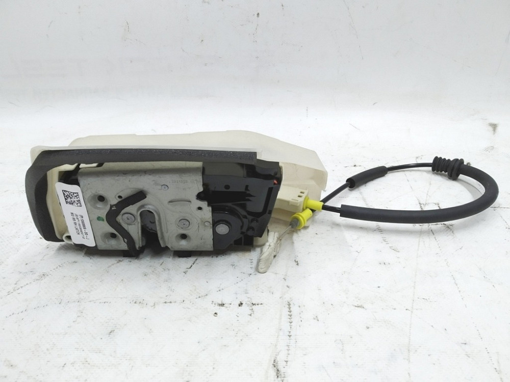 Замок двери задней правой в сборе Tesla model 3 1068969-00-M Киев - изображение 2