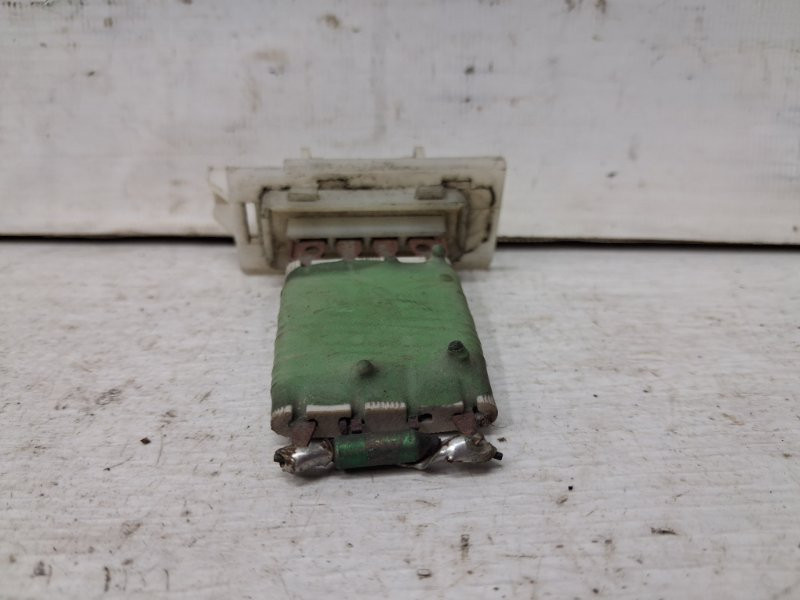 Резистор печки Volkswagen Caddy 2K 1.9 DIESEL BJB 2003 (б/у) Киев - изображение 2