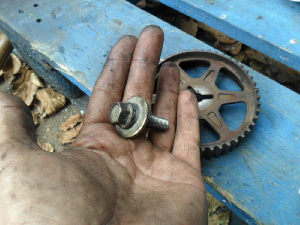 Mazda 997841035, Болт розподвала Мазда 323 1.5, 16V, Z5, оригінал Вінниця - зображення 3