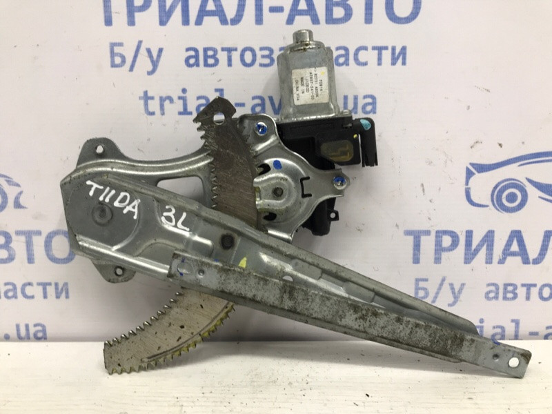 Стеклоподъемник задний левый Nissan Tiida C11 1.6 БЕНЗИН HR16 2004 (б/у) Киев - изображение 2