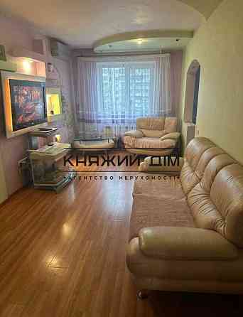Продаж 3-кімнатної квартири за адресою вул. Героїв Дніпра, 32. КОД 21147494 Київ