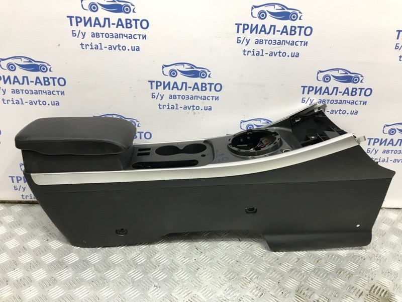 Подлокотник Mazda CX 7 ER 2.3 БЕНЗИН 	L3VDT 2006 (б/у) Киев - изображение 1