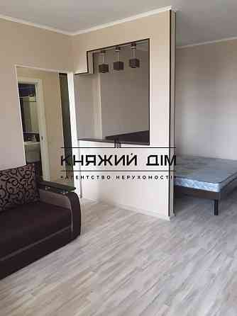 Здається 1-кім. кв. на вул. Ломоносова, метро Виставковий центр №11154102 Киев