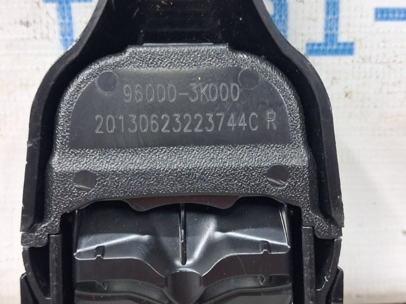 Датчик дождя Hyundai IX35 LM 1.7 DIESEL D4FD 2009 (б/у) Киев - изображение 4