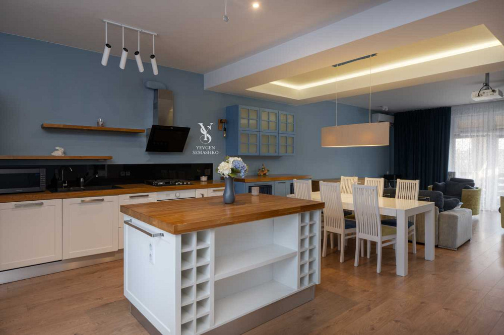 продажа 5-к таунхаус Киево-Святошинский, Лесники, 220000 $  - зображення 1