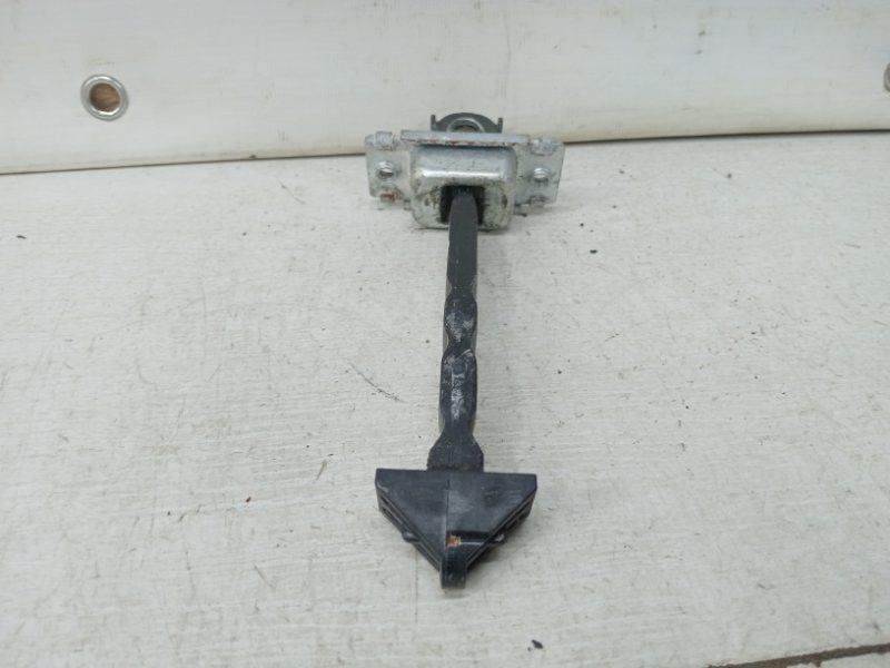 Ограничитель двери задний правый Mazda CX 5 KE 2.2 DIESEL 2011 (б/у) Киев - изображение 2