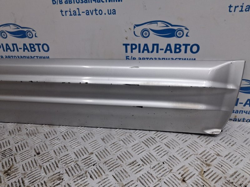 Накладка двери Mitsubishi Pajero Wagon 3 3.2 ДИЗЕЛЬ 4M41 1999 перед. прав. (б/у) Киев - изображение 3