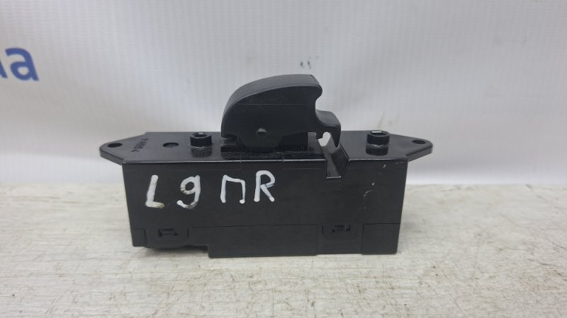 Кнопка стеклоподъемника Mitsubishi Lancer 9 1.6 БЕНЗИН 4G18 2003 перед. прав. (б/у) Київ - зображення 1