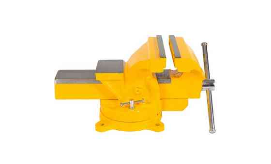 Тиски слесарные настольные поворотные MASTERTOOL 150 мм с наковальней 07-0215 Харків